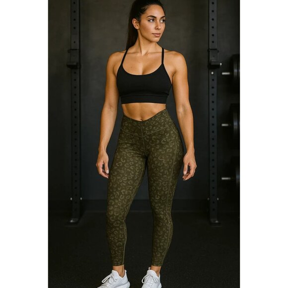 Lululemon size 4 Base Pace High-Rise Tight 25" Intertwined Camo Medium Olive Mul - Picture 1 of 5